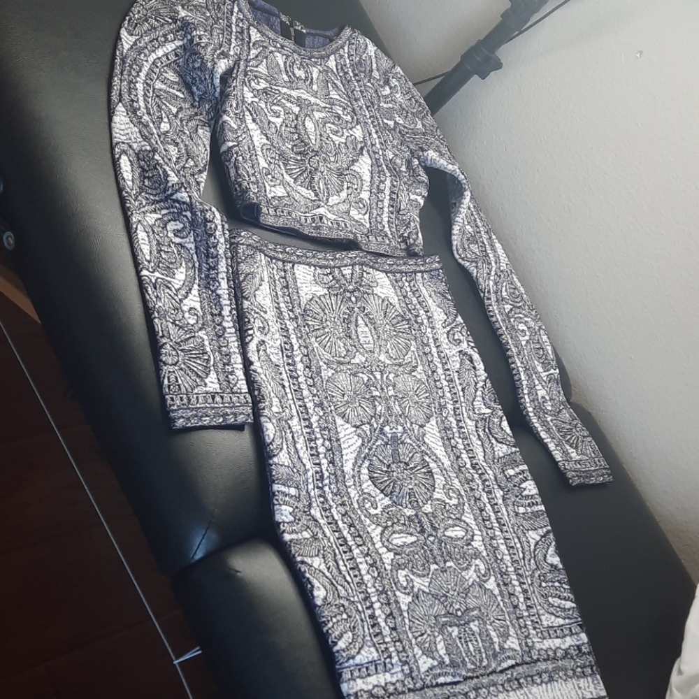 Authentic beautiful Herve Leger 2 piece set